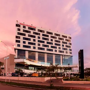 hilton-garden-inn-merida.hotelsmerida.org/